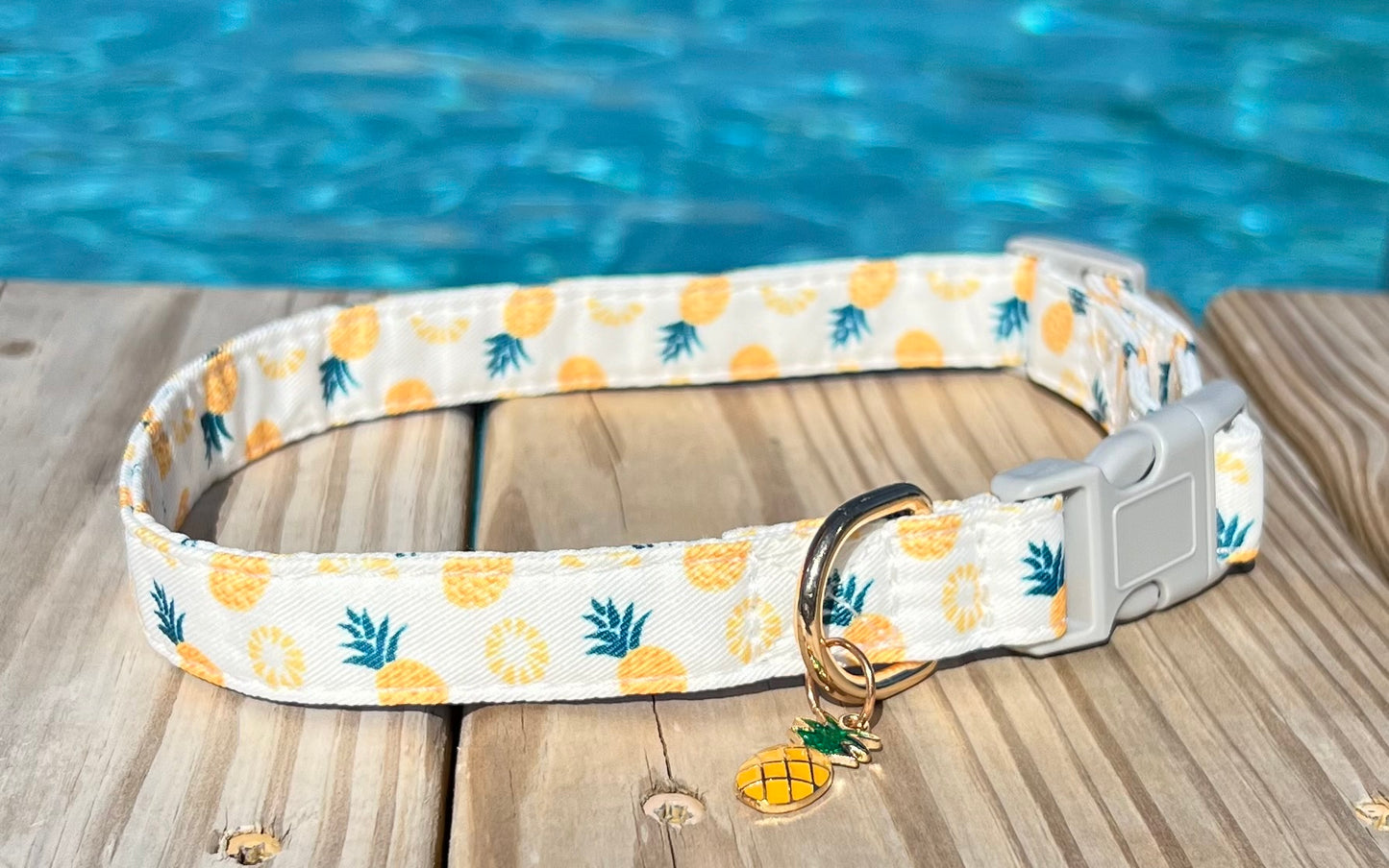 Summer dog collar